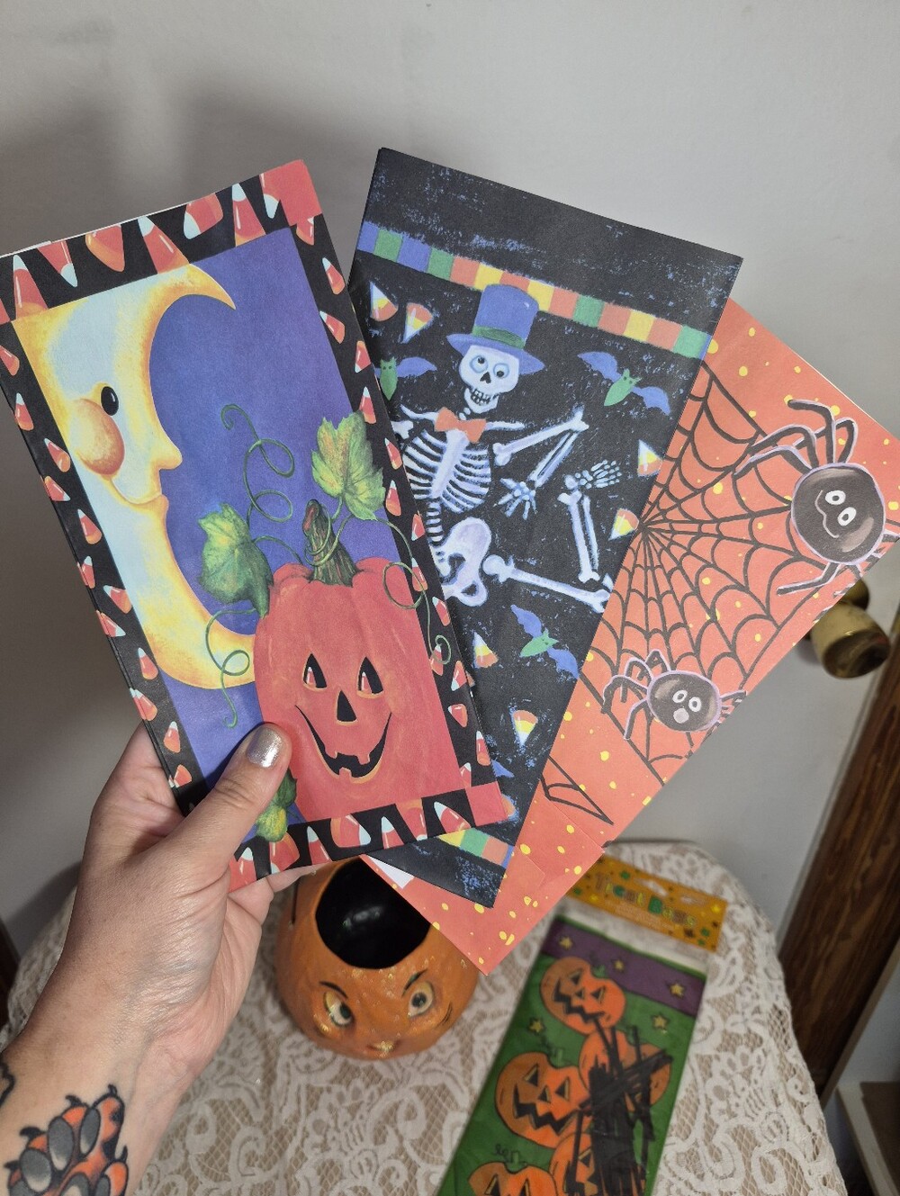 Vintage Halloween Lot - Picture 3 of 11